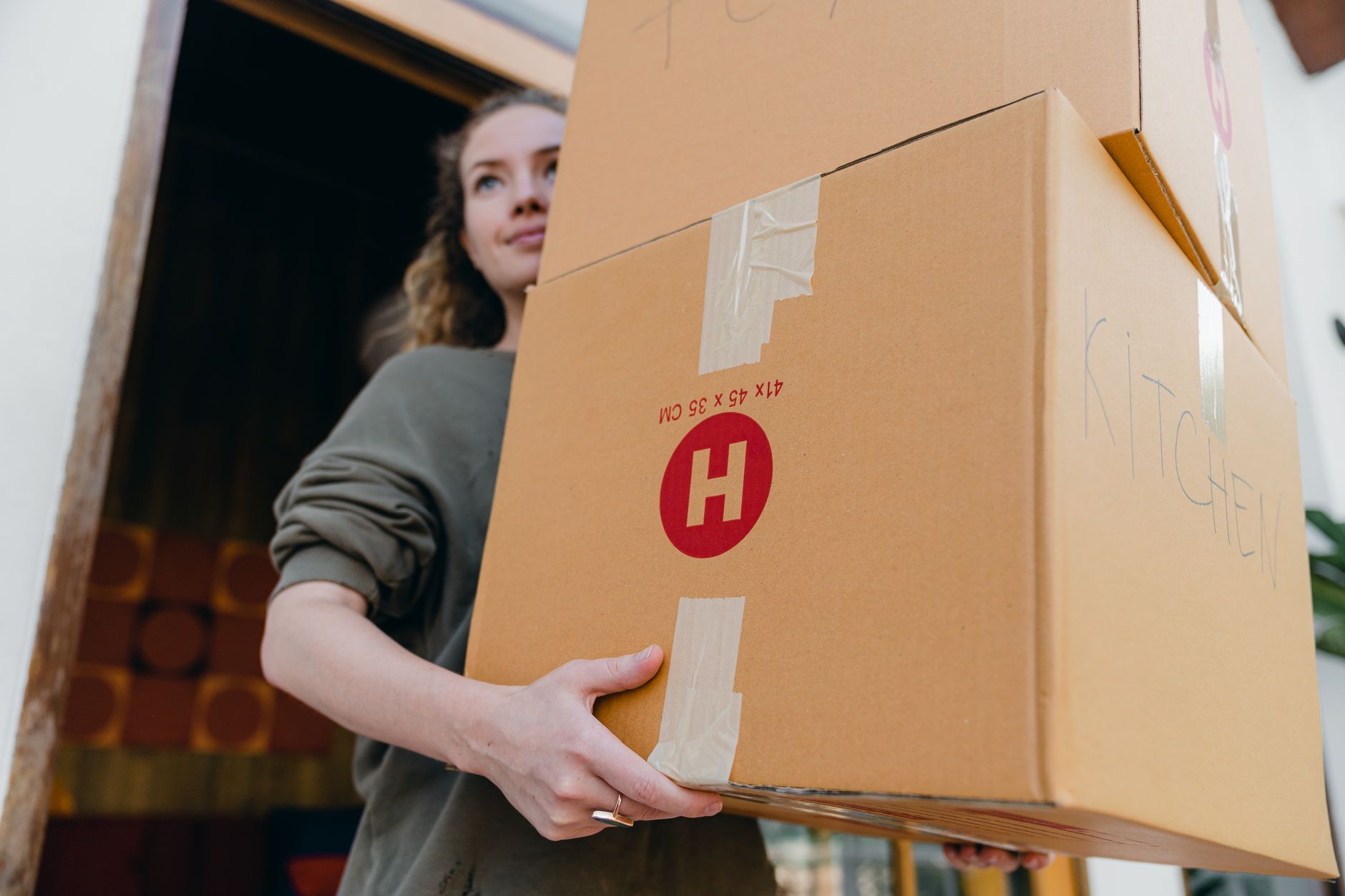 The Science of Keeping Your Stuff Safe in a Moving Truck